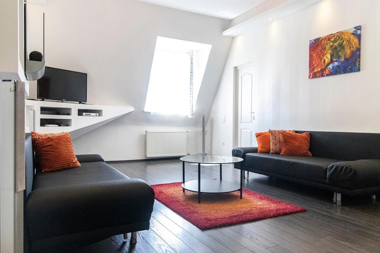 Helena Apartment With View On St. Stephan'S Basilica Budapest Exterior foto